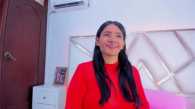 Snapshot of DashaFoxxx chatting on 10-01-25, 12:42 DashaFoxxx online show from 10-01-25, 12:42