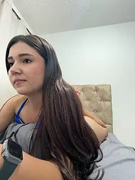 Snapshot of mia_cooper_24 chatting on 03-16-26, 05:44 mia cooper 24 online show from 03-16-26, 05:44