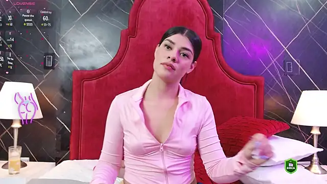Snapshot of Maguy_Mistress chatting on 03-04-25, 03:04 Maguy Mistress online show from 03-04-25, 03:04