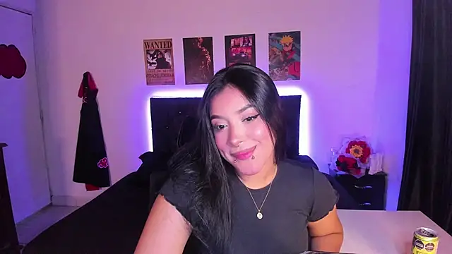 Snapshot of Mariana_Hasper_ chatting on 09-10-25, 12:42 Mariana Hasper  online show from 09-10-25, 12:42