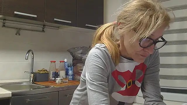 couplemilf2 online show from 11-23-25, 04:39