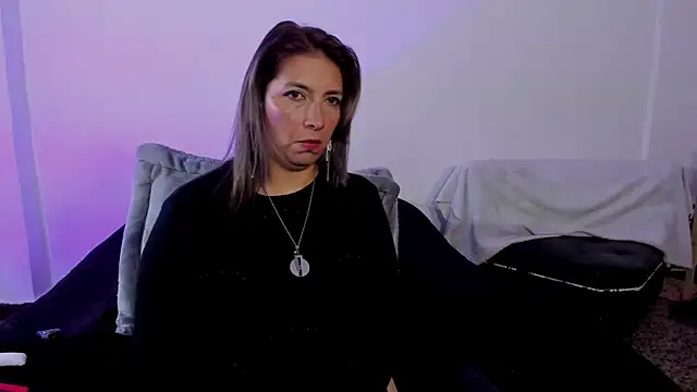 MichelleManson online show from 11-28-25, 10:04