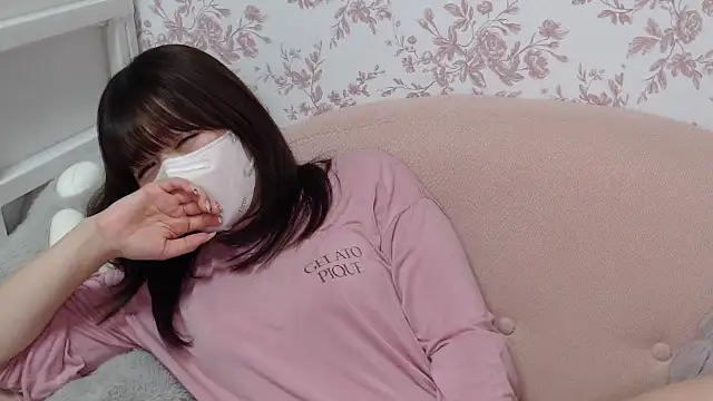 mei hosina online show from 10-31-25, 03:41