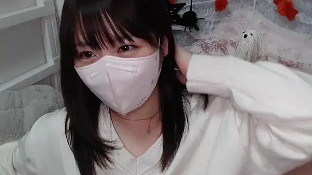 mei hosina online show from 10-28-25, 03:22