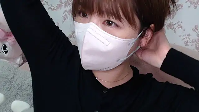 mei hosina online show from 10-19-25, 03:59