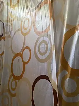 AlexaWarner online show from 12-19-25, 05:37