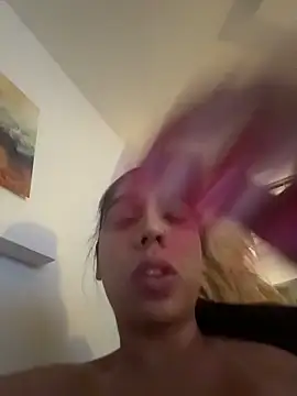 salome cortes26 online show from 10-31-25, 02:52