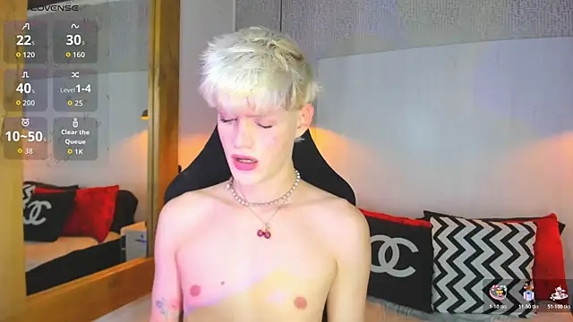 VladHellsing4 online show from 02-08-26, 03:43