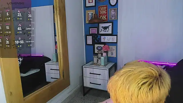 VladHellsing4 online show from 11-06-25, 01:59