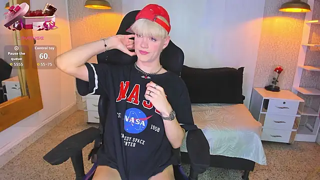 VladHellsing4 online show from 02-23-26, 02:17