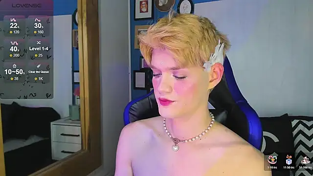 VladHellsing4 online show from 10-30-25, 02:58