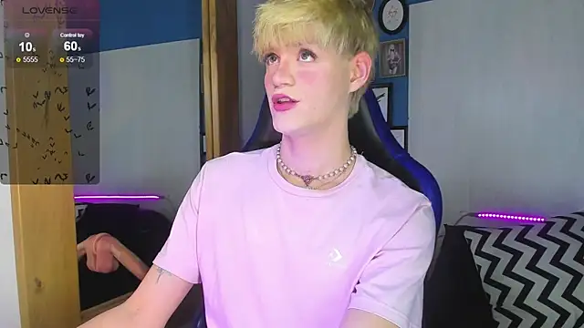 VladHellsing4 online show from 11-22-25, 02:38