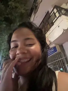 Snapshot of Shelmii chatting on 06-14-26, 04:35 Shelmii online show from 06-14-26, 04:35