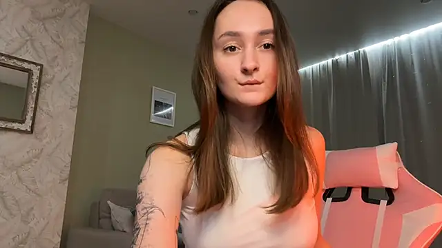Snapshot of Eva_Eva_ chatting on 12-18-24, 10:02 Eva Eva  online show from 12-18-24, 10:02