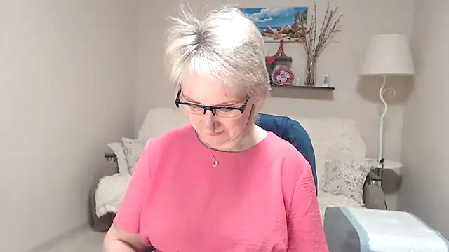 Snapshot of FleurMays chatting on 02-26-26, 03:39 FleurMays online show from 02-26-26, 03:39