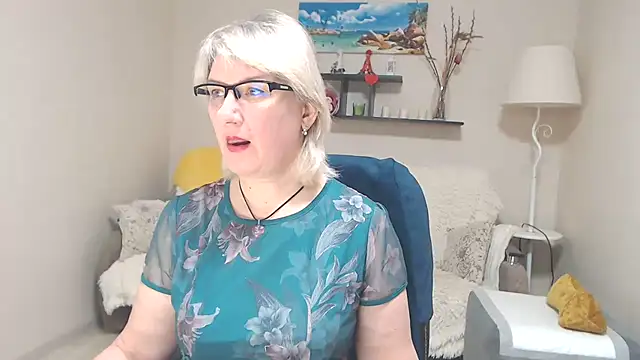 FleurMays online show from 03-13-25, 04:05