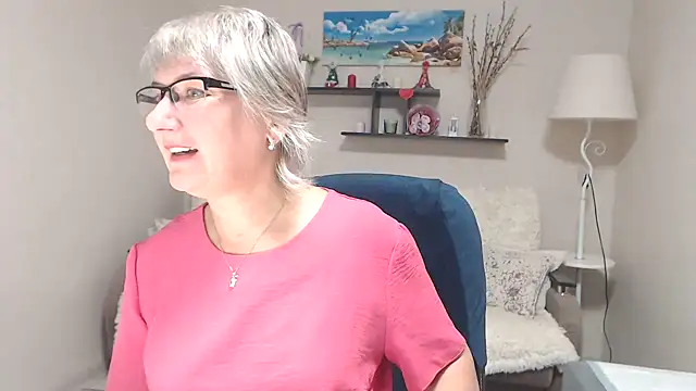 FleurMays online show from 10-20-25, 05:09