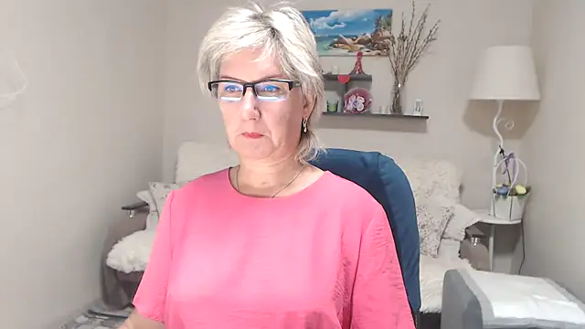 FleurMays online show from 09-26-25, 02:07