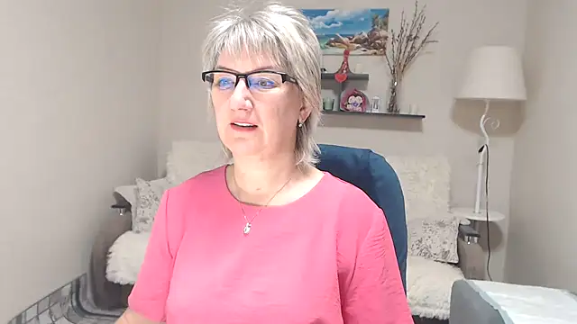 FleurMays online show from 11-04-25, 03:43