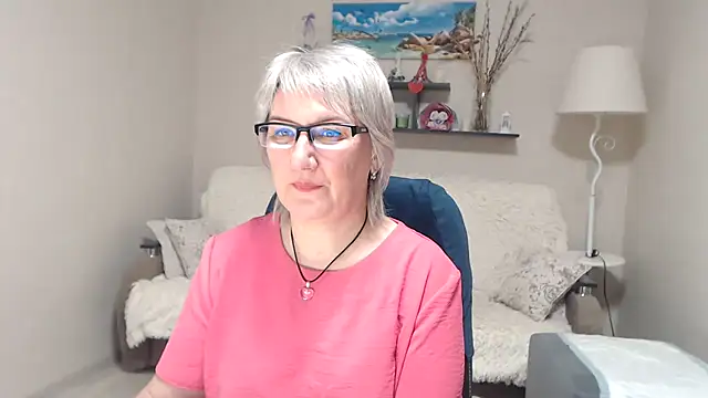 Snapshot of FleurMays chatting on 02-21-26, 02:19 FleurMays online show from 02-21-26, 02:19