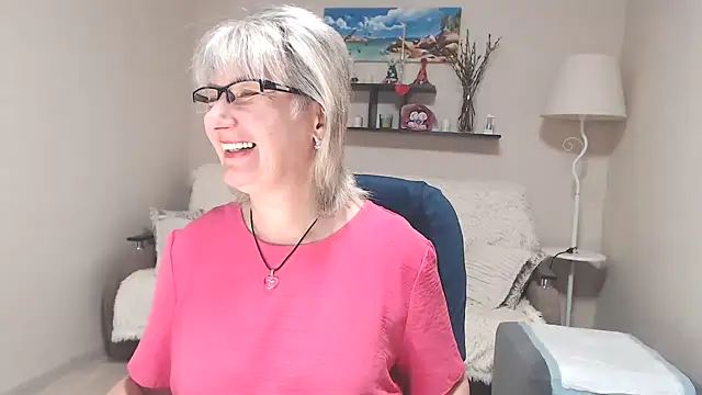 Snapshot of FleurMays chatting on 07-10-26, 06:46 FleurMays online show from 07-10-26, 06:46