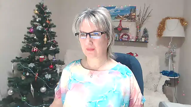 FleurMays online show from 12-17-25, 05:34