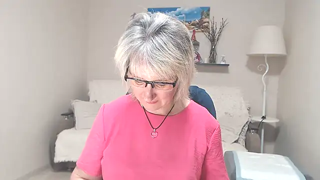 Snapshot of FleurMays chatting on 06-29-26, 10:37 FleurMays online show from 06-29-26, 10:37