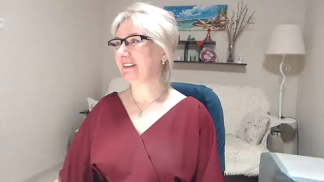 Snapshot of FleurMays chatting on 03-03-26, 04:30 FleurMays online show from 03-03-26, 04:30