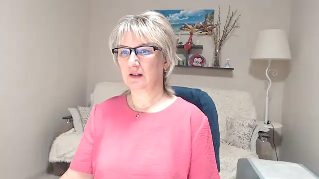 Snapshot of FleurMays chatting on 02-13-26, 04:56 FleurMays online show from 02-13-26, 04:56