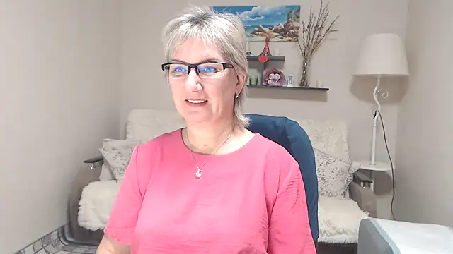 FleurMays online show from 10-29-25, 03:38