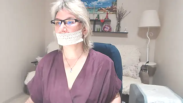 FleurMays online show from 05-30-26, 03:24