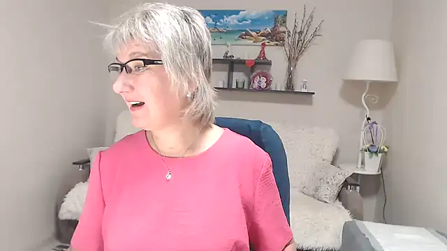 FleurMays online show from 10-17-25, 05:22