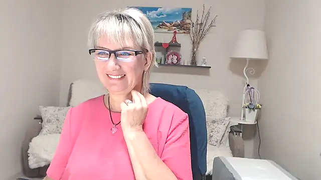 FleurMays online show from 10-05-25, 05:53