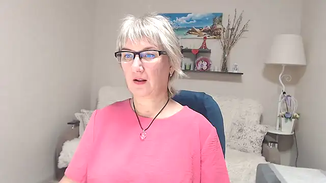 FleurMays online show from 10-11-25, 05:08