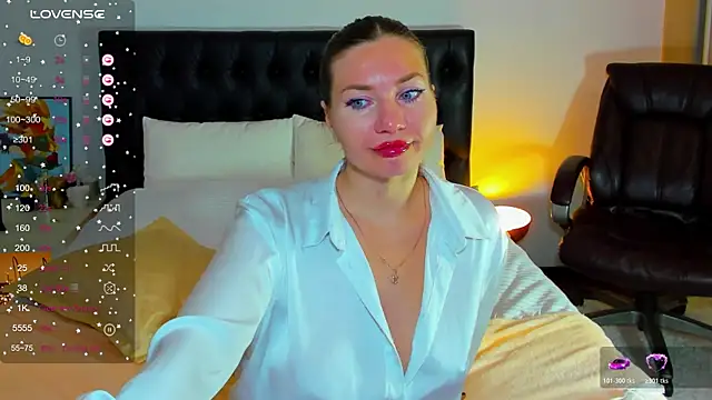 Goddess Squirt  online show from 11-15-25, 01:53