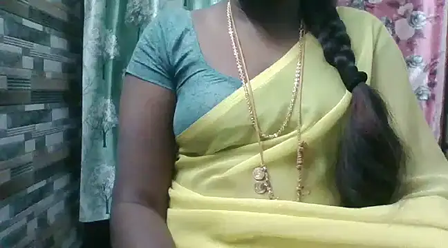 Snapshot of Hot_akshara chatting on 12-12-24, 06:53 Hot akshara online show from 12-12-24, 06:53