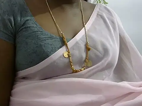 Snapshot of Hot_akshara chatting on 10-10-25, 04:41 Hot akshara online show from 10-10-25, 04:41