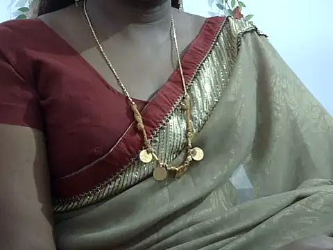 Snapshot of Hot_akshara chatting on 10-06-25, 04:52 Hot akshara online show from 10-06-25, 04:52