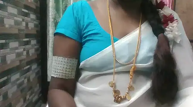 Snapshot of Hot_akshara chatting on 12-04-24, 06:33 Hot akshara online show from 12-04-24, 06:33