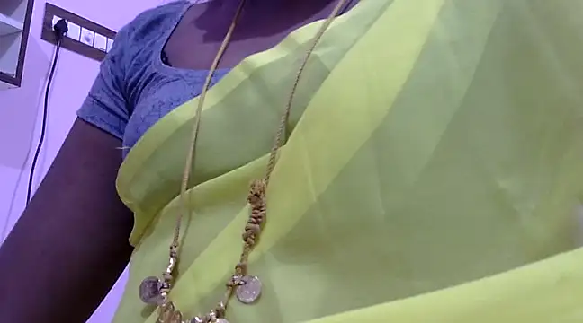 Snapshot of Hot_akshara chatting on 02-20-25, 04:28 Hot akshara online show from 02-20-25, 04:28