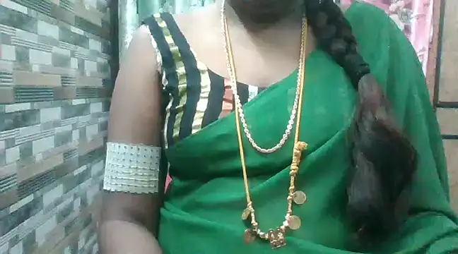 Snapshot of Hot_akshara chatting on 12-04-24, 01:19 Hot akshara online show from 12-04-24, 01:19