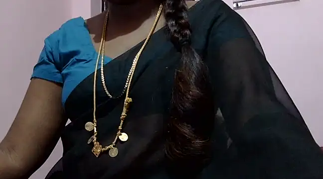 Snapshot of Hot_akshara chatting on 03-01-25, 05:38 Hot akshara online show from 03-01-25, 05:38