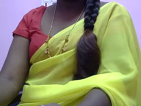 Snapshot of Hot_akshara chatting on 11-06-25, 06:45 Hot akshara online show from 11-06-25, 06:45