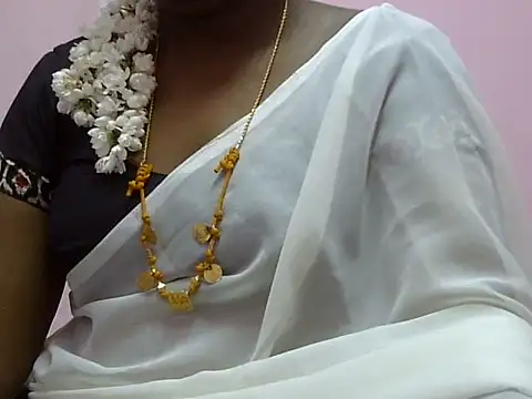 Snapshot of Hot_akshara chatting on 02-23-26, 07:03 Hot akshara online show from 02-23-26, 07:03