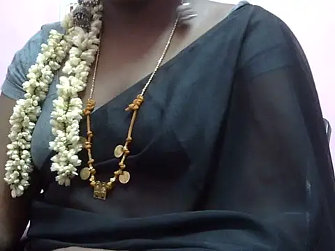 Snapshot of Hot_akshara chatting on 03-28-26, 01:56 Hot akshara online show from 03-28-26, 01:56