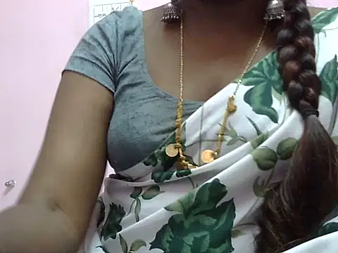 Snapshot of Hot_akshara chatting on 12-15-25, 02:34 Hot akshara online show from 12-15-25, 02:34