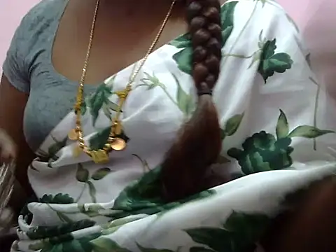 Snapshot of Hot_akshara chatting on 12-22-25, 04:51 Hot akshara online show from 12-22-25, 04:51