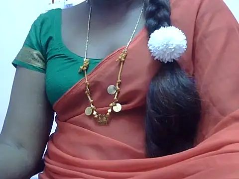 Snapshot of Hot_akshara chatting on 03-17-26, 05:49 Hot akshara online show from 03-17-26, 05:49