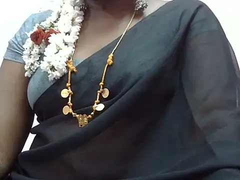 Snapshot of Hot_akshara chatting on 02-08-26, 04:05 Hot akshara online show from 02-08-26, 04:05