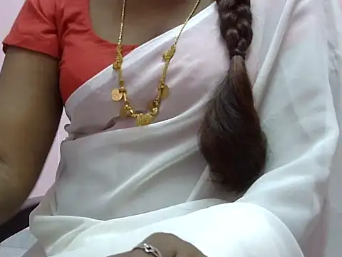 Snapshot of Hot_akshara chatting on 12-16-25, 10:36 Hot akshara online show from 12-16-25, 10:36